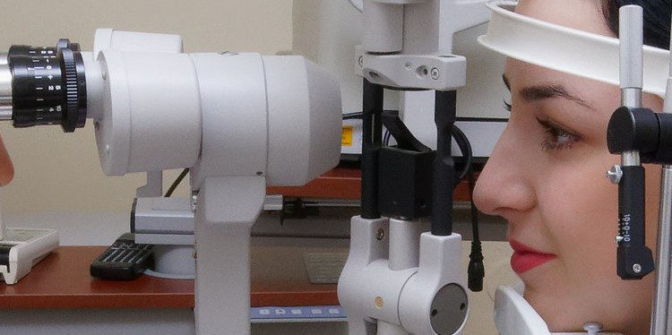 Timiak Tech cubre con una 'capa tecnológica' a 14 ópticas murcianas frente al COVID, entre ellas Óptica Modalent